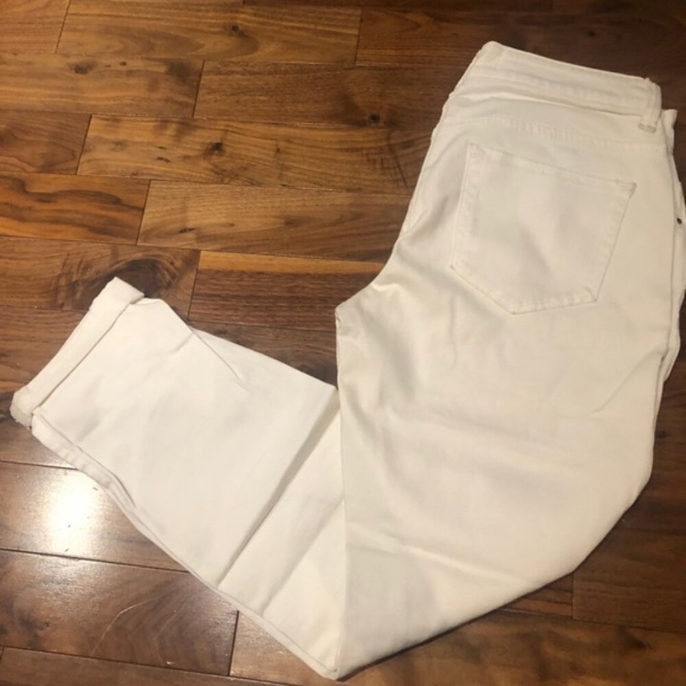 Velvet By Graham and Spencer White Baggy Boyfriend Jeans Size 26W Cotton